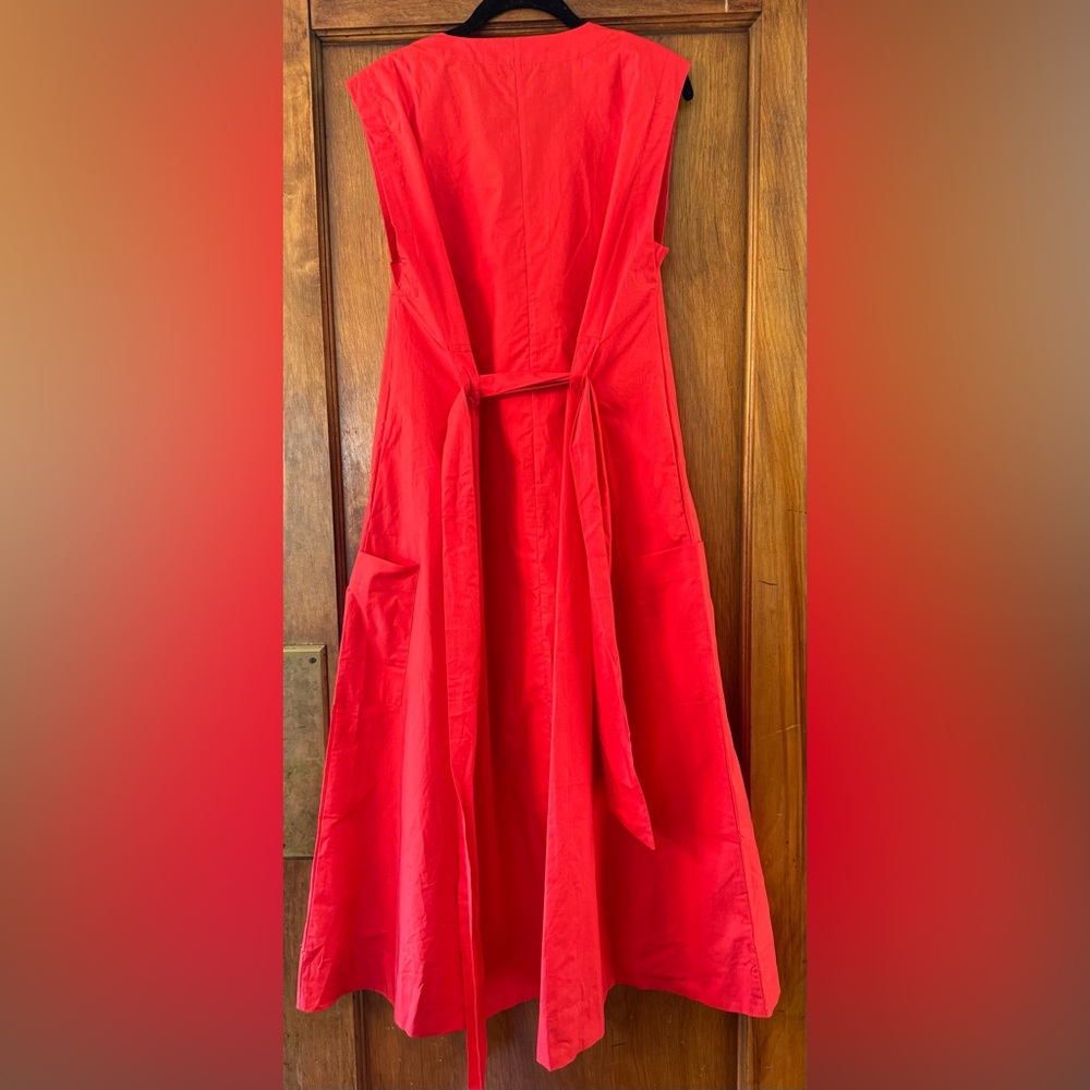 Modern Citizen Claudette Tie Waist Cotton Dress in Berry Red- Medium - Picture 4 of 7